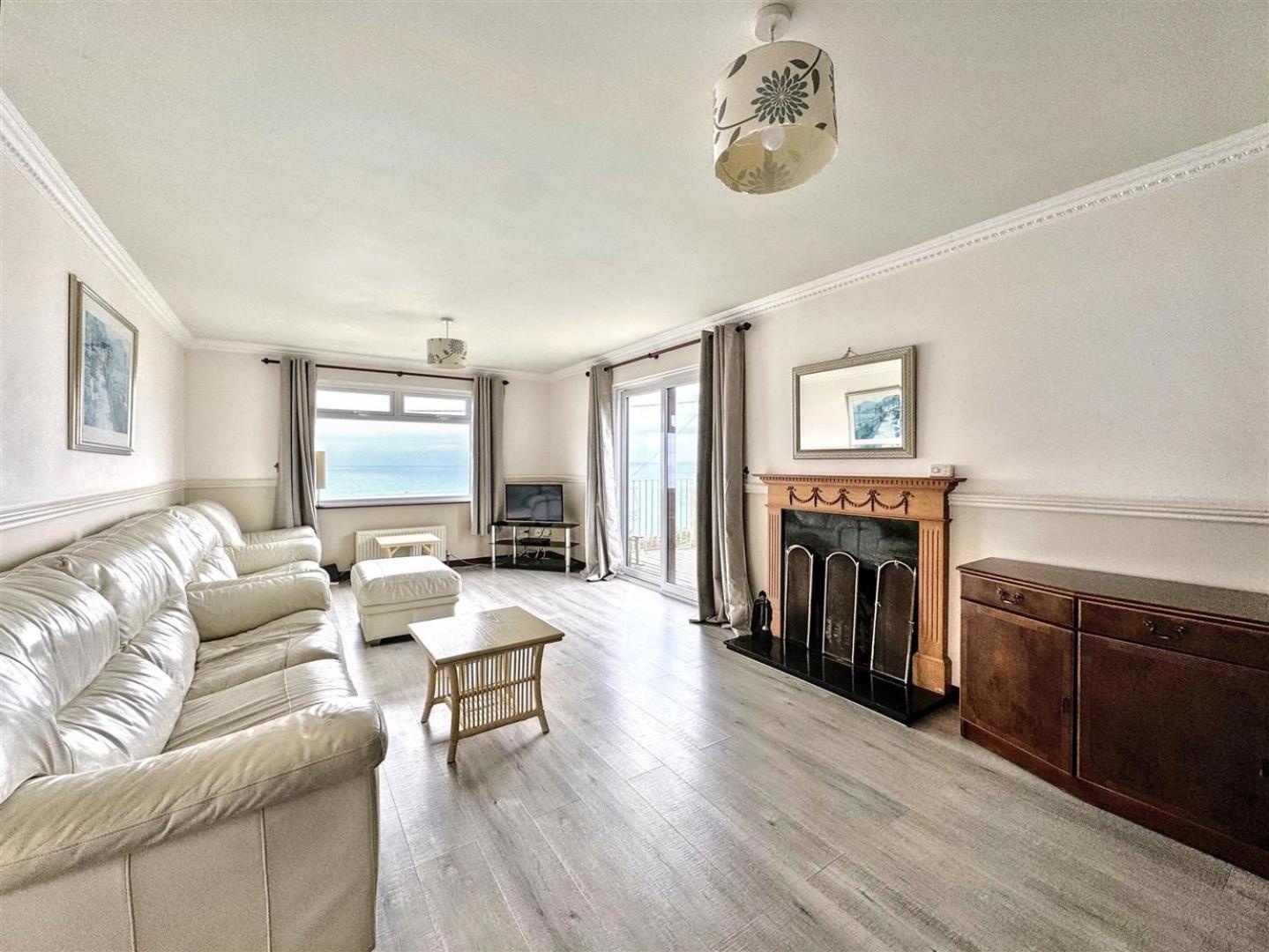 5-bedroom Detached House With Amazing Sea Views Holiday home Porthleven